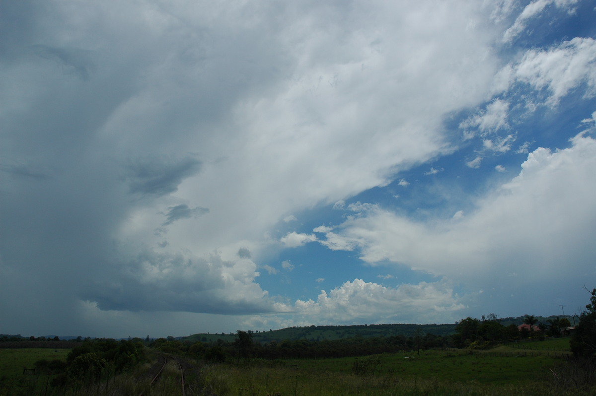 thunderstorm cumulonimbus_incus : Bexhill, NSW   9 December 2005