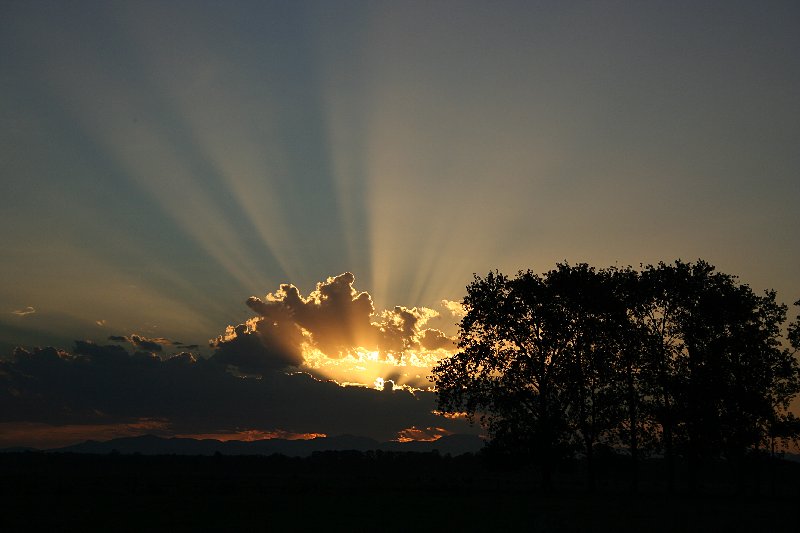 halosundog halo_sundog_crepuscular_rays : Kempsey, NSW   13 December 2005