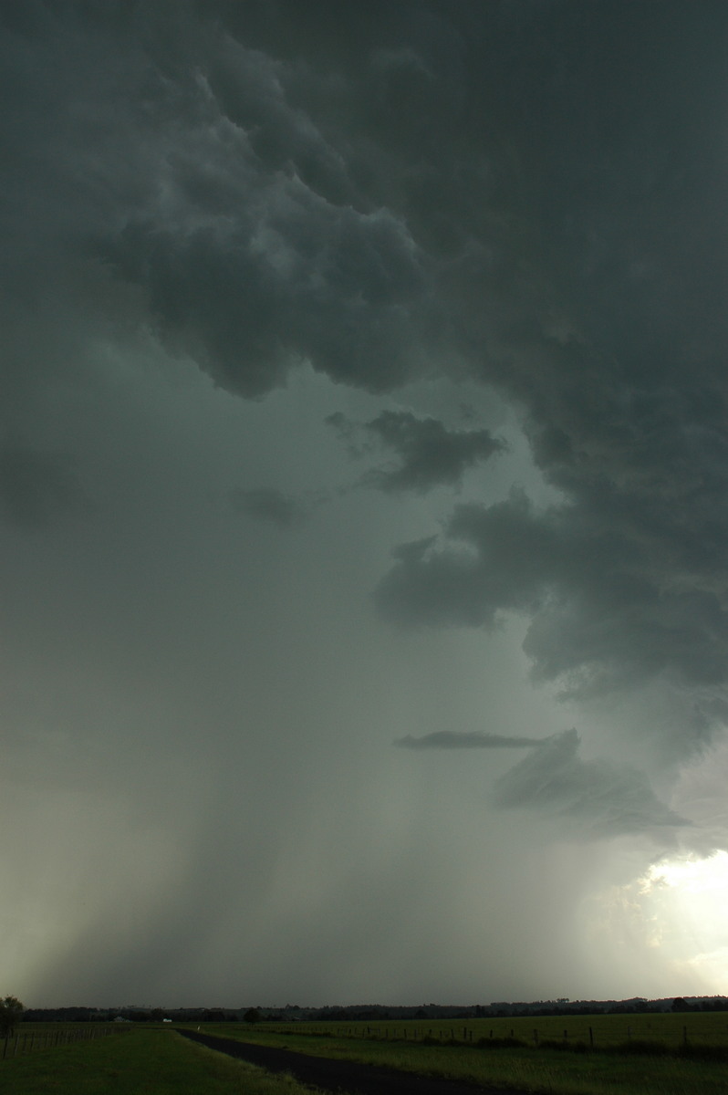 microburst micro_burst : near Casino, NSW   13 December 2005