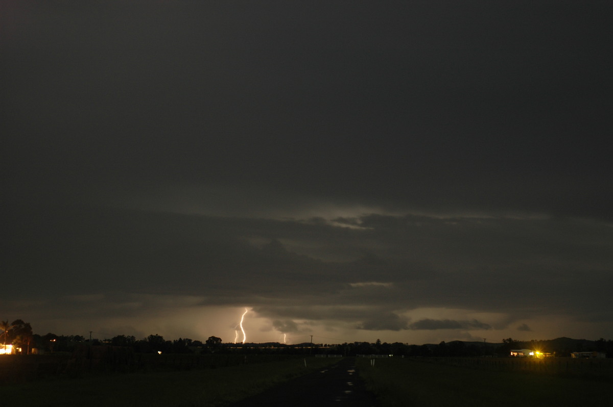 lightning lightning_bolts : near Casino, NSW   13 December 2005