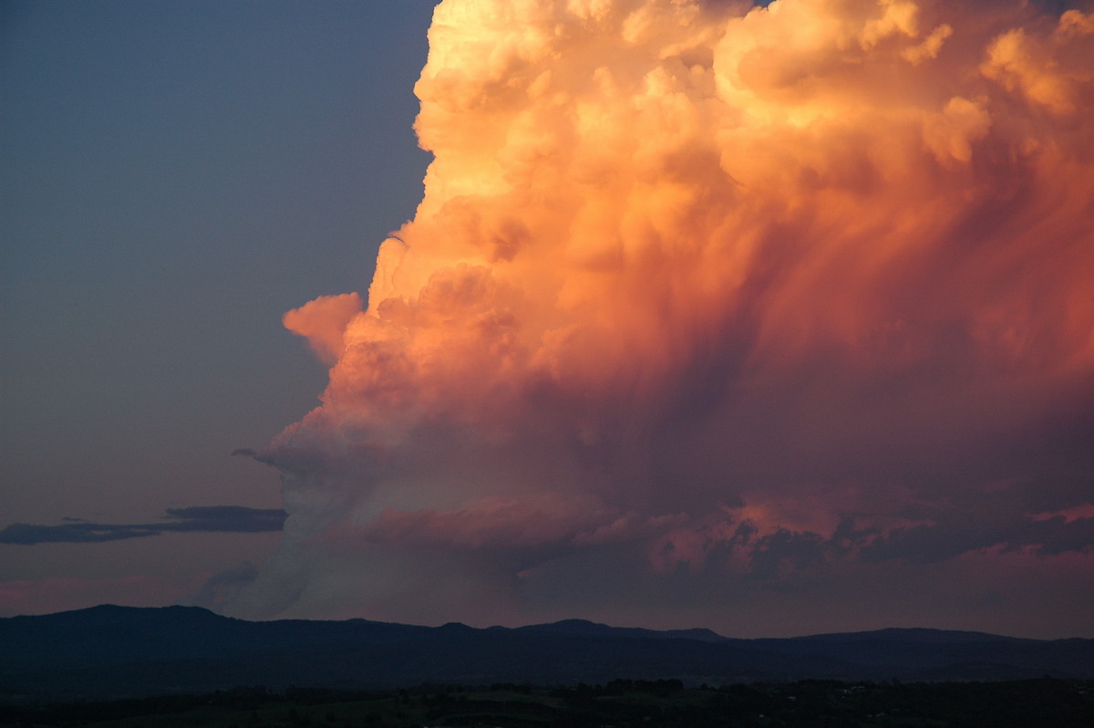 cumulonimbus supercell_thunderstorm : McLeans Ridges, NSW   17 December 2005