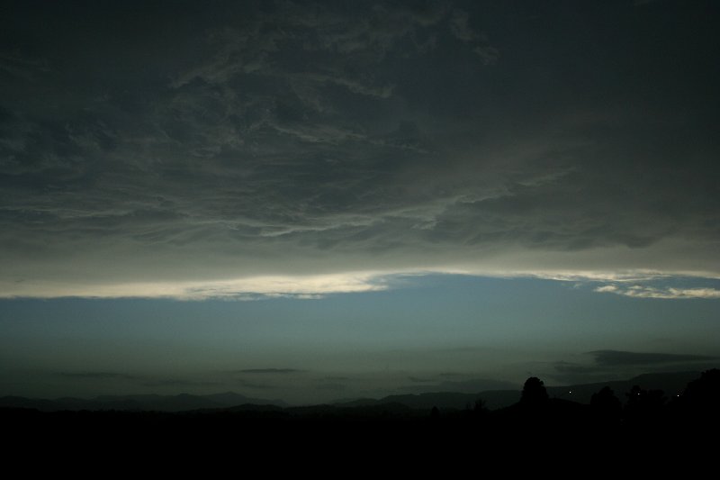 anvil thunderstorm_anvils : Murwillimbah, NSW   25 December 2005