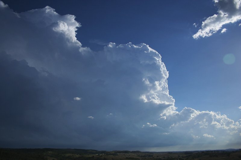 thunderstorm cumulonimbus_incus : near Yarraman, Qld   26 December 2005