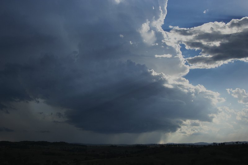 thunderstorm cumulonimbus_incus : near Yarraman, Qld   26 December 2005