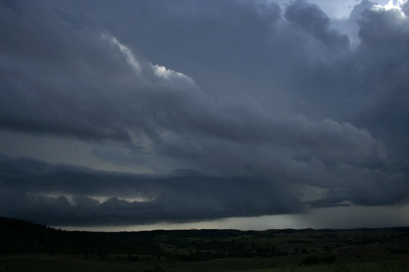 cumulonimbus thunderstorm_base : near Yarraman, Qld   26 December 2005