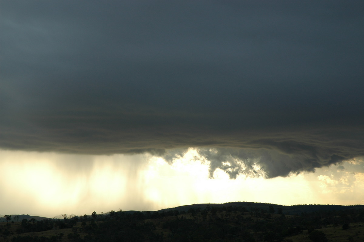 cumulonimbus thunderstorm_base : near Yarraman, QLD   26 December 2005