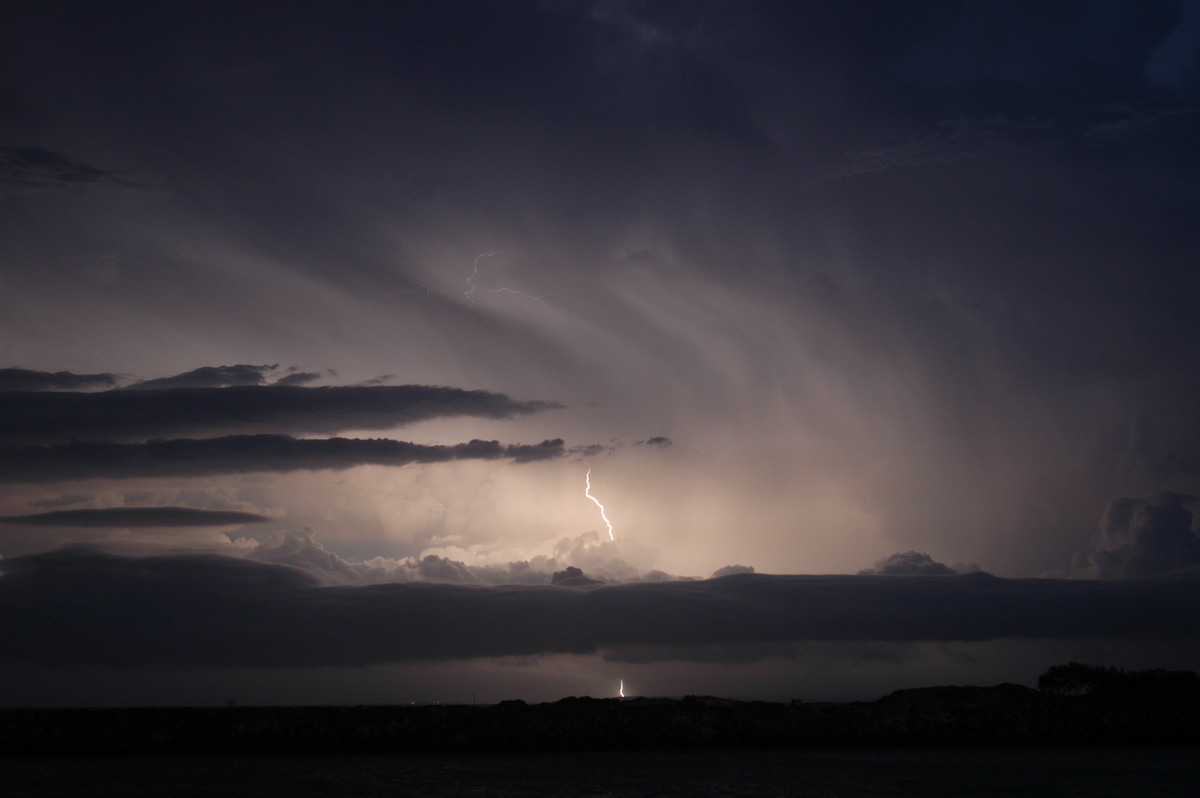 lightning lightning_bolts : Ballina, NSW   28 December 2005