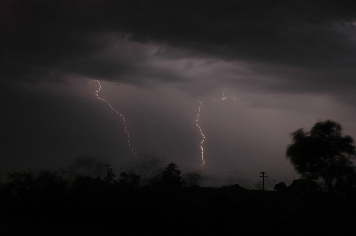 lightning lightning_bolts : Parrots Nest, NSW   3 January 2006