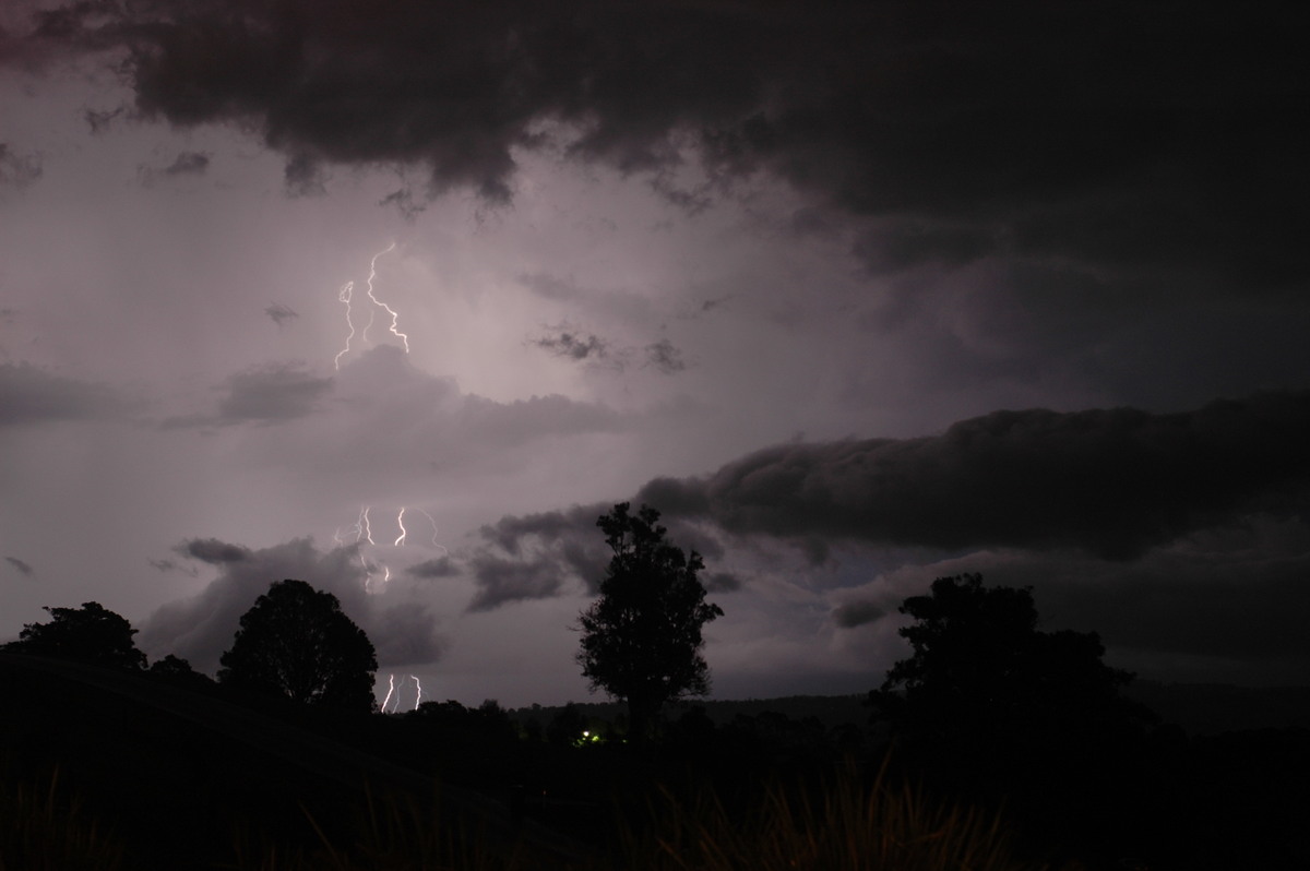 lightning lightning_bolts : McLeans Ridges, NSW   3 January 2006