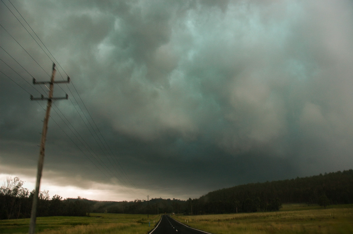 cumulonimbus thunderstorm_base : Mummulgum, NSW   6 January 2006