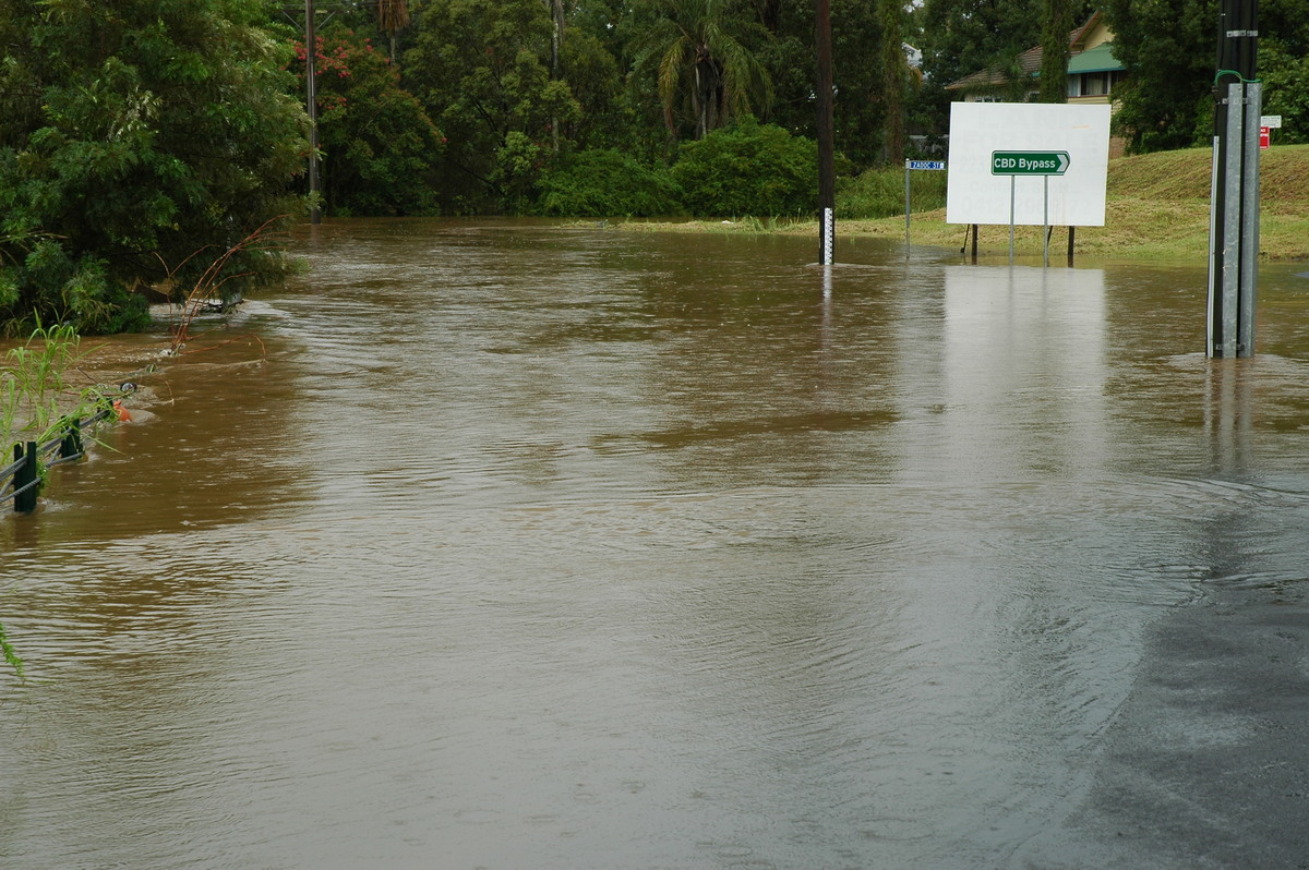 flashflooding flood_pictures : Lismore, NSW   20 January 2006