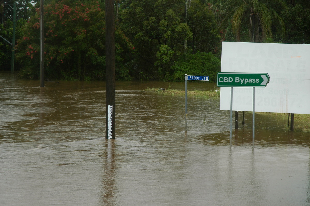 flashflooding flood_pictures : Lismore, NSW   20 January 2006