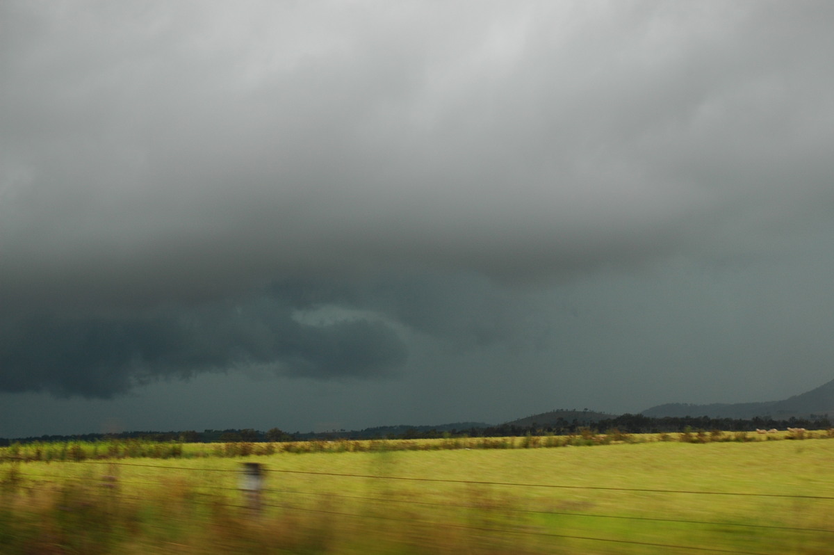 cumulonimbus thunderstorm_base : W of Tenterfield, NSW   4 February 2006