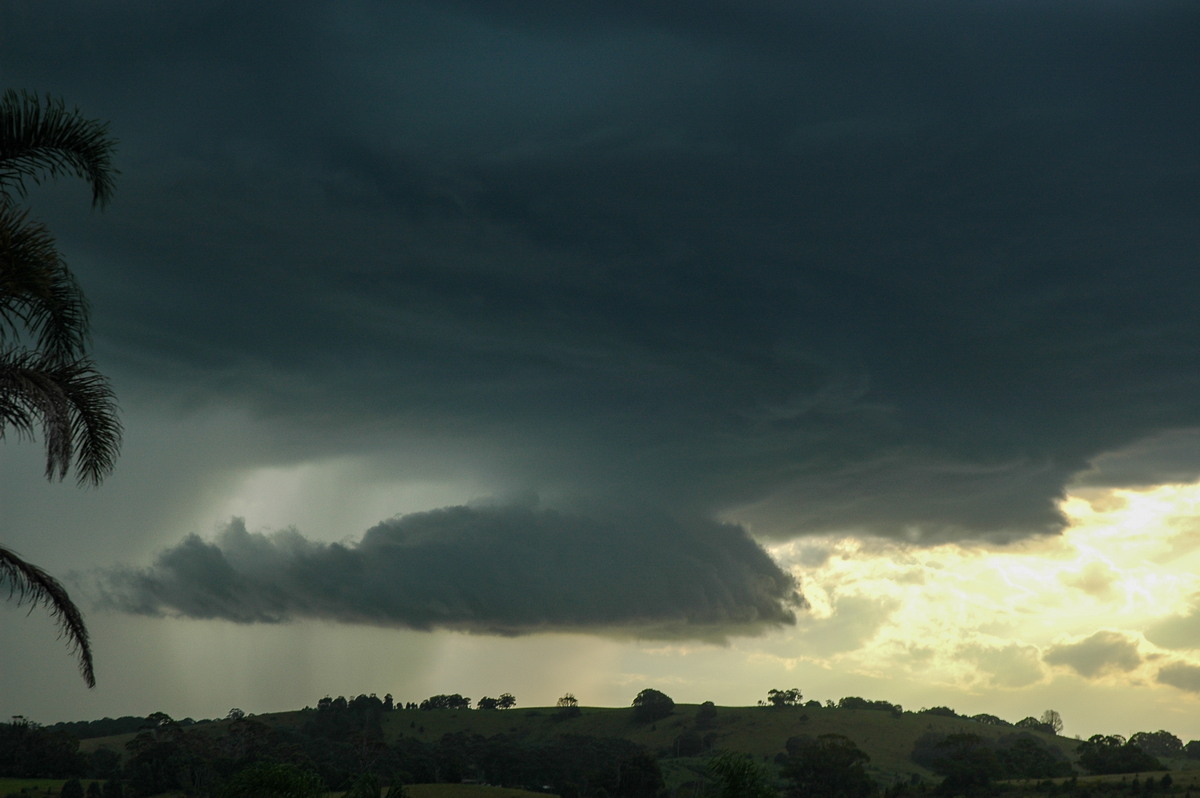 wallcloud thunderstorm_wall_cloud : Bangalow, NSW   4 April 2006