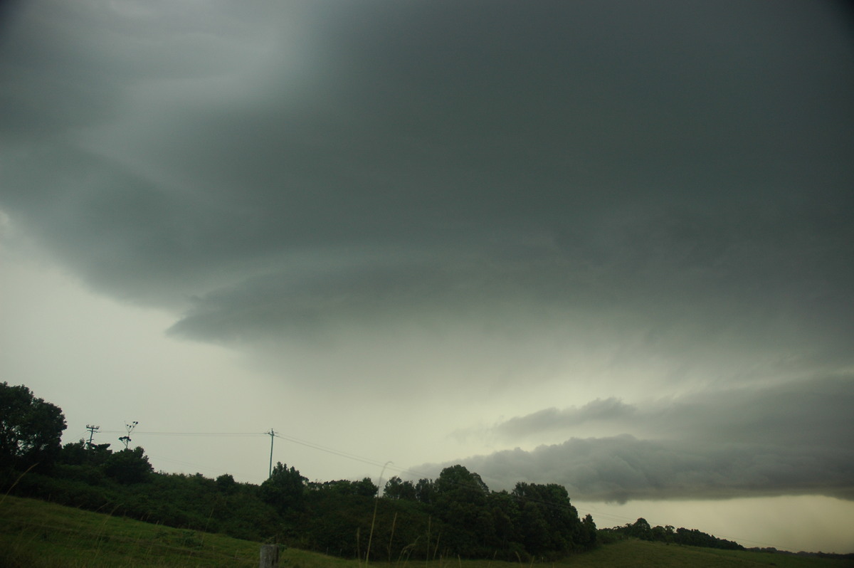 cumulonimbus thunderstorm_base : Saint Helena, NSW   4 April 2006