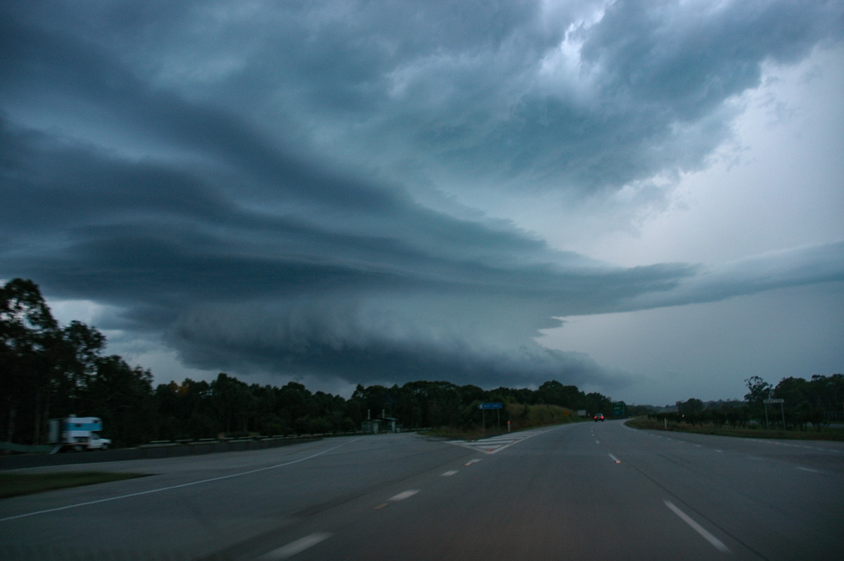 inflowband thunderstorm_inflow_band : near Brunswick Heads, NSW   4 April 2006