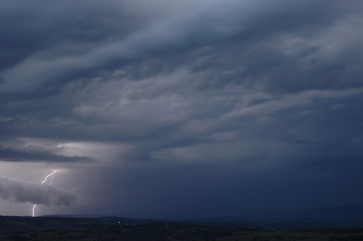 lightning lightning_bolts : McLeans Ridges, NSW   4 April 2006