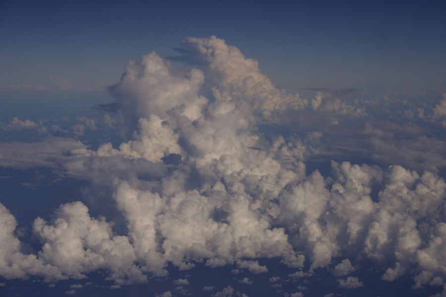 cloudsflying clouds_taken_from_plane : E of NSW, Pacific Ocean   14 April 2006