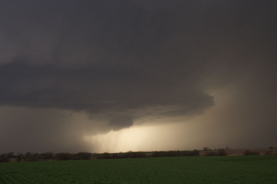 raincascade precipitation_cascade : E of Beatrice, Nebraska, USA   15 April 2006