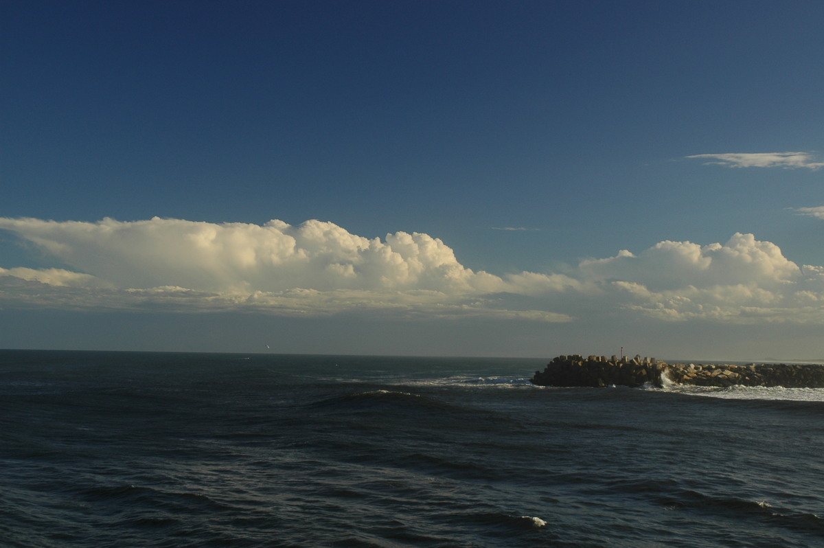 thunderstorm cumulonimbus_calvus : Ballina, NSW   15 April 2006