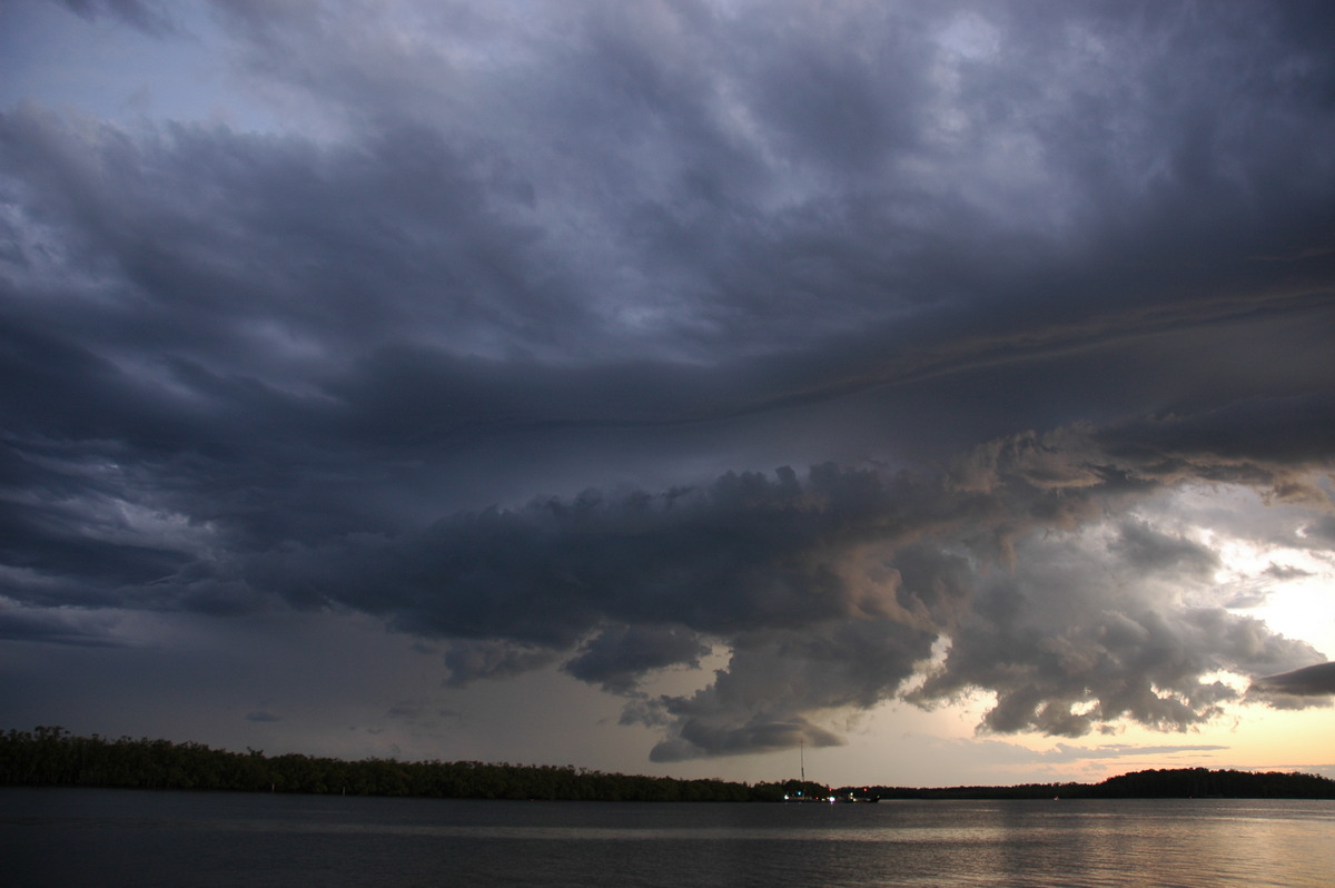 cumulonimbus thunderstorm_base : Ballina, NSW   15 April 2006