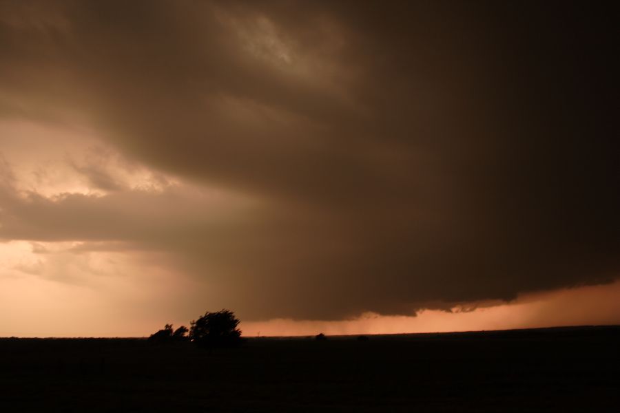 cumulonimbus supercell_thunderstorm : near Marlow, Oklahoma, USA   24 April 2006