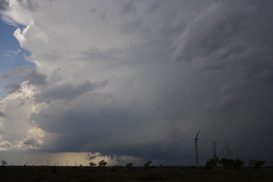 cumulonimbus supercell_thunderstorm : Sweetwater, Texas, USA   28 April 2006