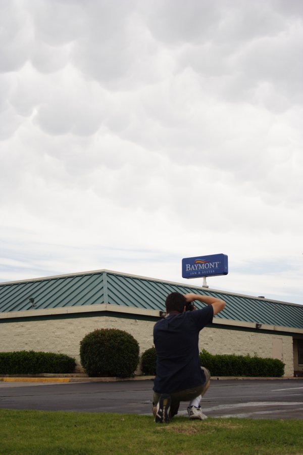 mammatus mammatus_cloud : Oklahoma City, Oklahoma, USA   1 May 2006