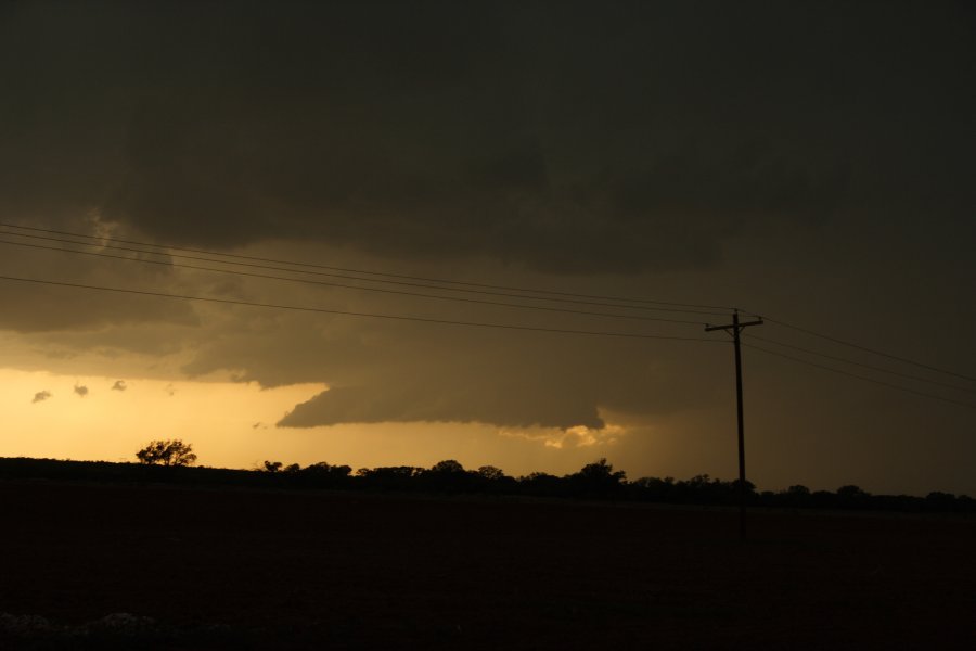 cumulonimbus supercell_thunderstorm : Jayton, Texas, USA   3 May 2006