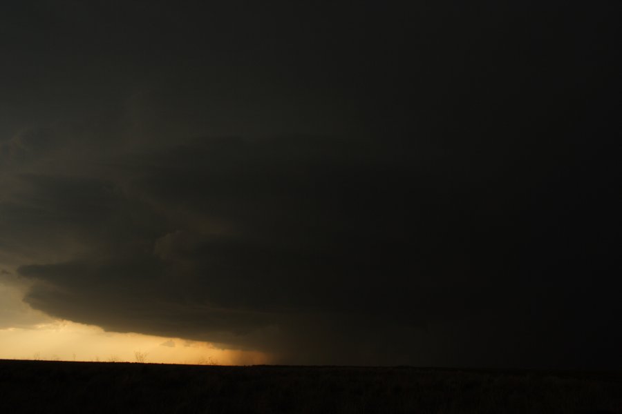 cumulonimbus supercell_thunderstorm : Jayton, Texas, USA   3 May 2006