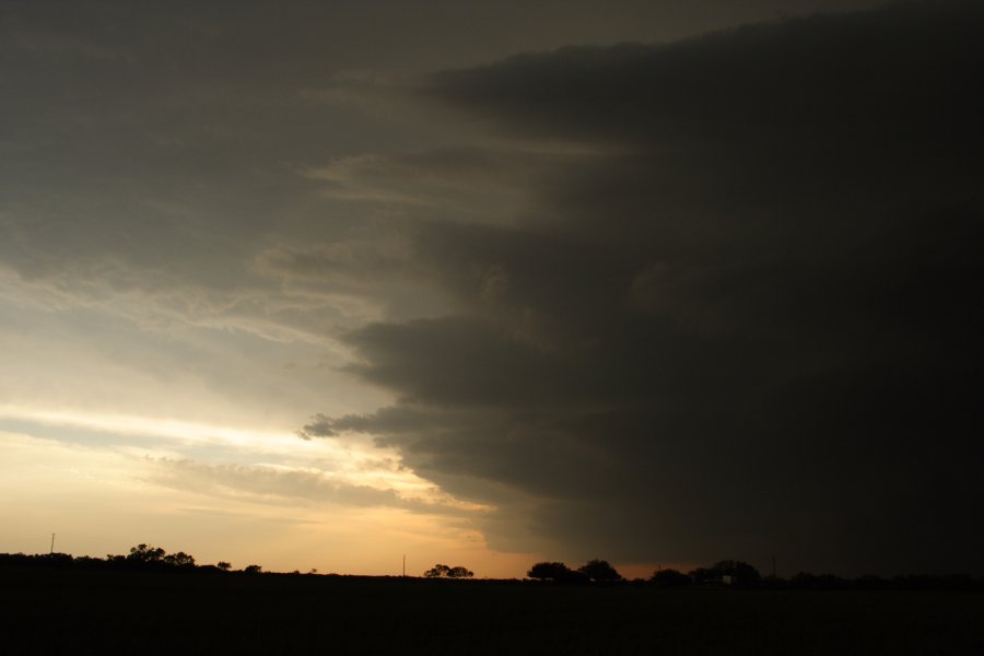 cumulonimbus supercell_thunderstorm : Jayton, Texas, USA   3 May 2006