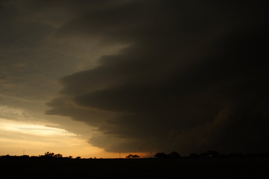 cumulonimbus supercell_thunderstorm : Jayton, Texas, USA   3 May 2006