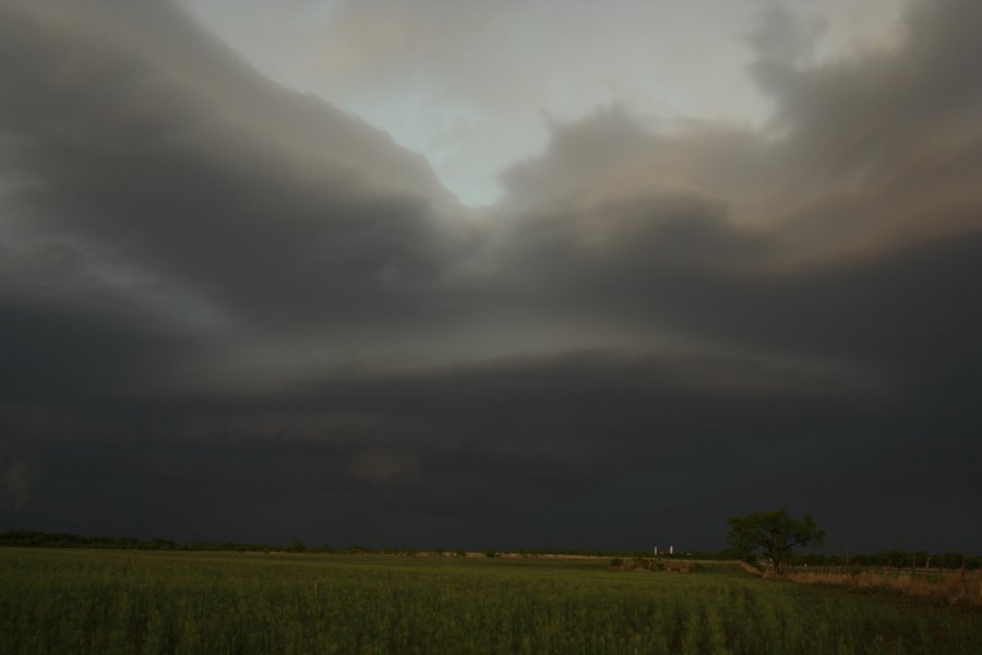 cumulonimbus supercell_thunderstorm : Jayton, Texas, USA   3 May 2006