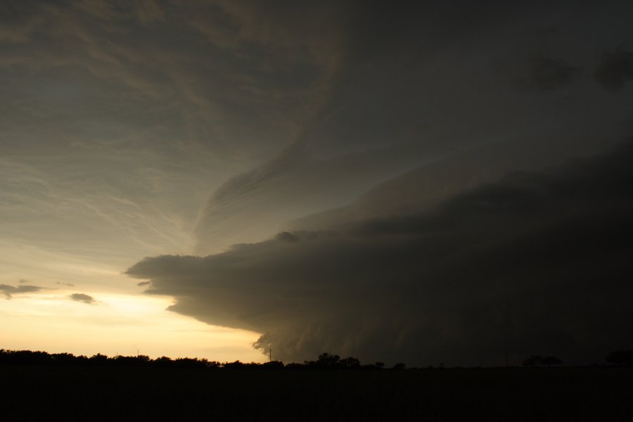 cumulonimbus supercell_thunderstorm : Jayton, Texas, USA   3 May 2006