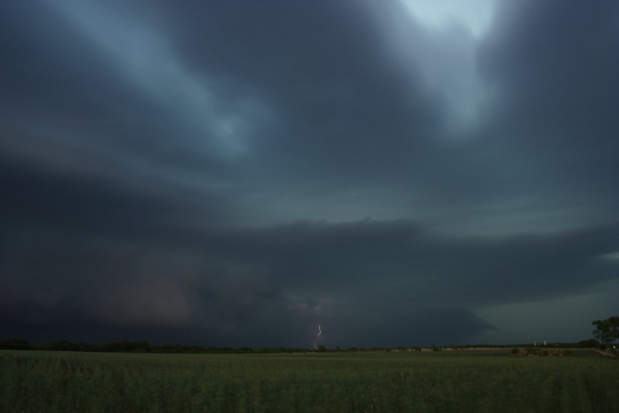 wallcloud thunderstorm_wall_cloud : Jayton, Texas, USA   3 May 2006