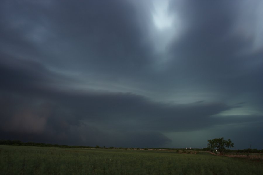 cumulonimbus supercell_thunderstorm : Jayton, Texas, USA   3 May 2006