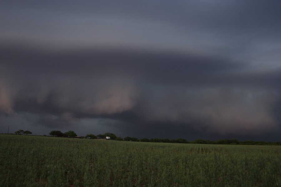 cumulonimbus supercell_thunderstorm : Jayton, Texas, USA   3 May 2006