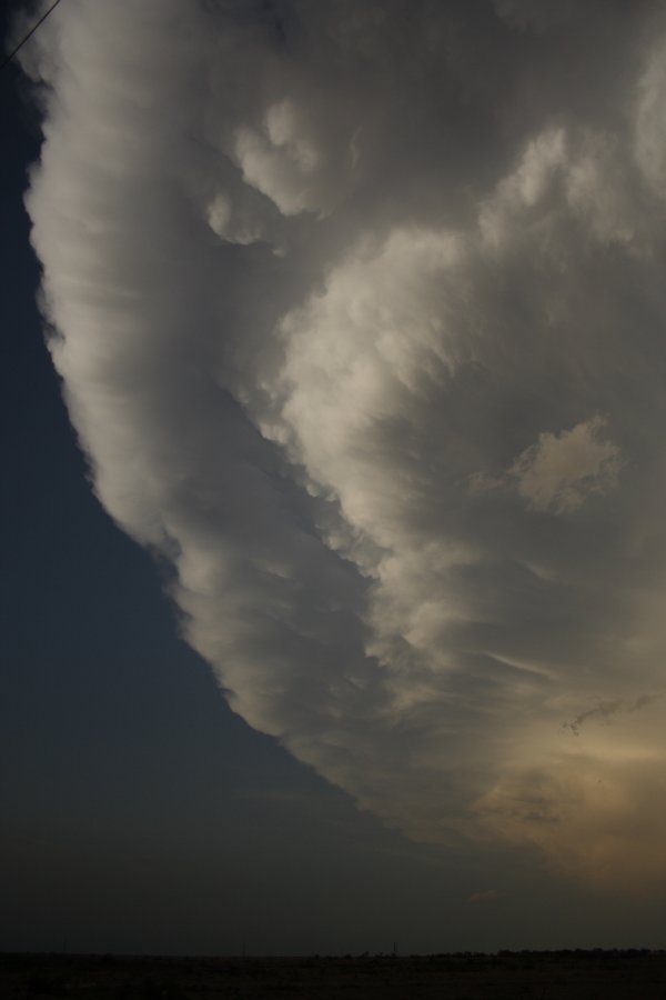 mammatus mammatus_cloud : SE of Odessa, Texas, USA   4 May 2006