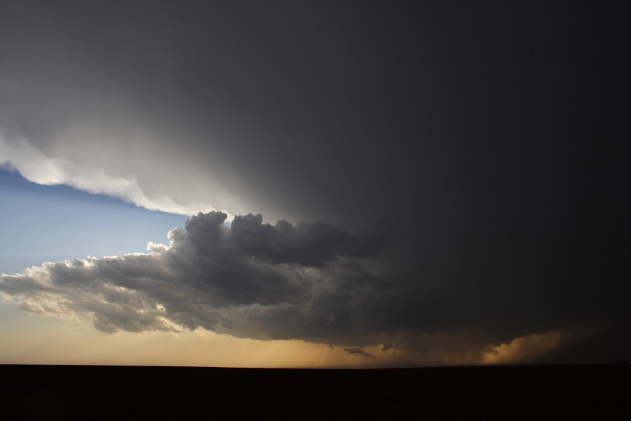 wallcloud thunderstorm_wall_cloud : Patricia, Texas, USA   5 May 2006