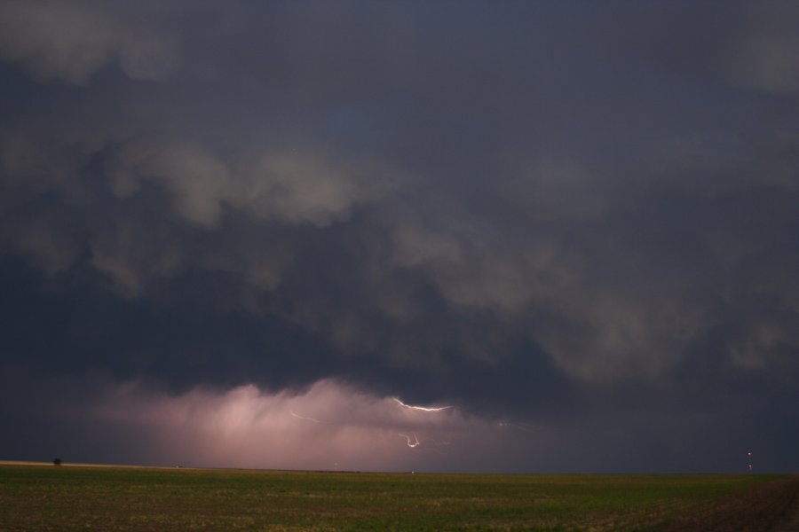 lightning lightning_bolts : N of Stinnett, Texas, USA   21 May 2006