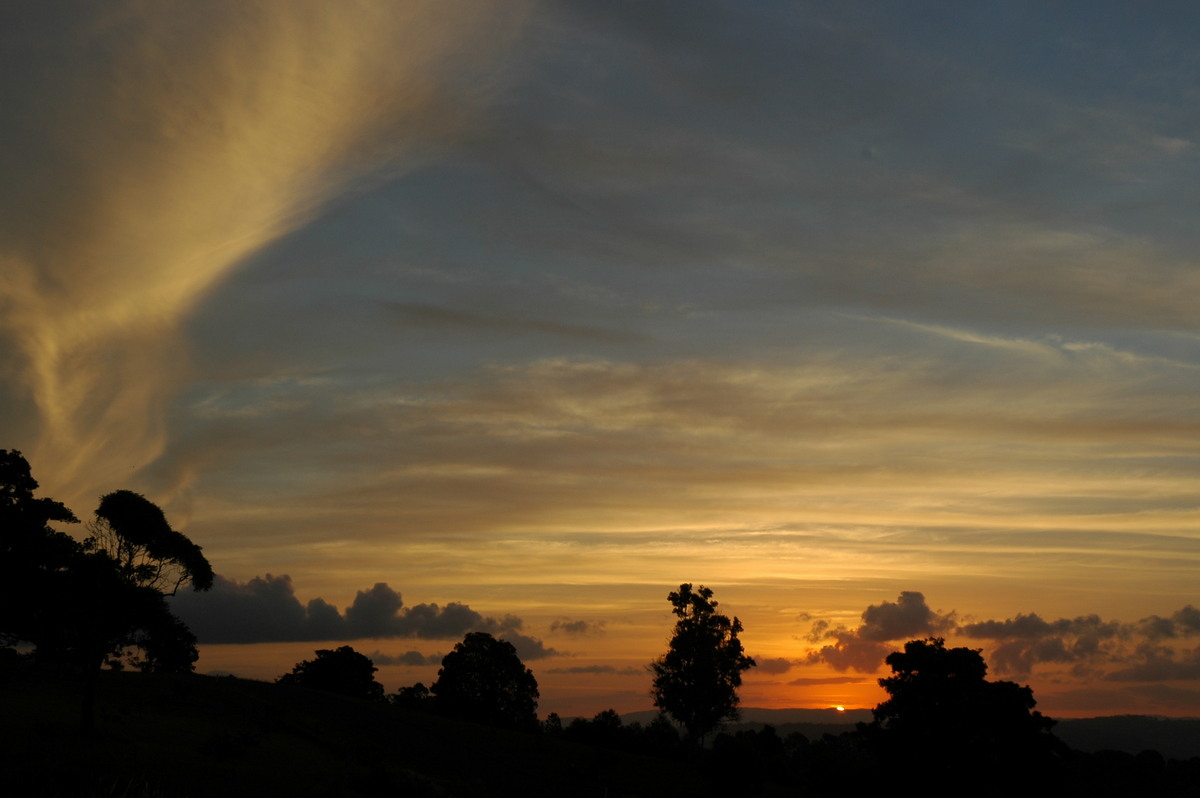 cirrostratus cirrostratus_cloud : McLeans Ridges, NSW   21 May 2006