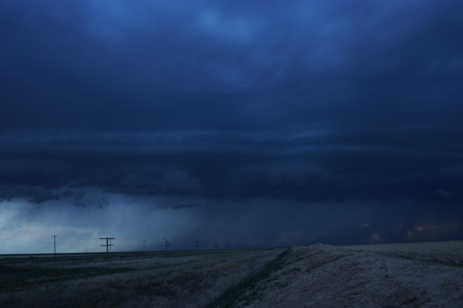 shelfcloud shelf_cloud : near Haswell, Colorado, USA   22 May 2006