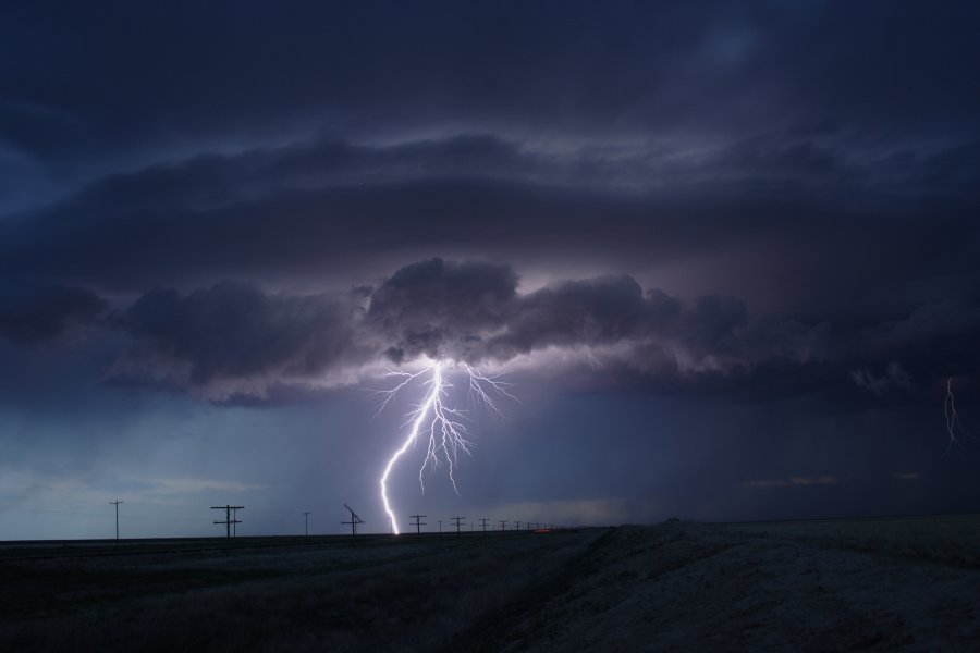 lightning lightning_bolts : near Haswell, Colorado, USA   22 May 2006