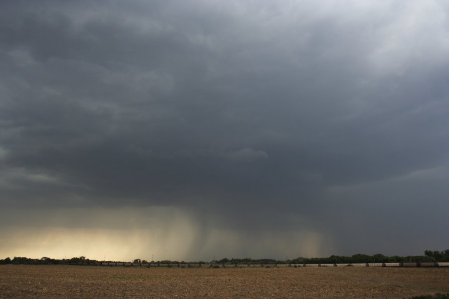 raincascade precipitation_cascade : W of Grand Island, Nebraska, USA   23 May 2006