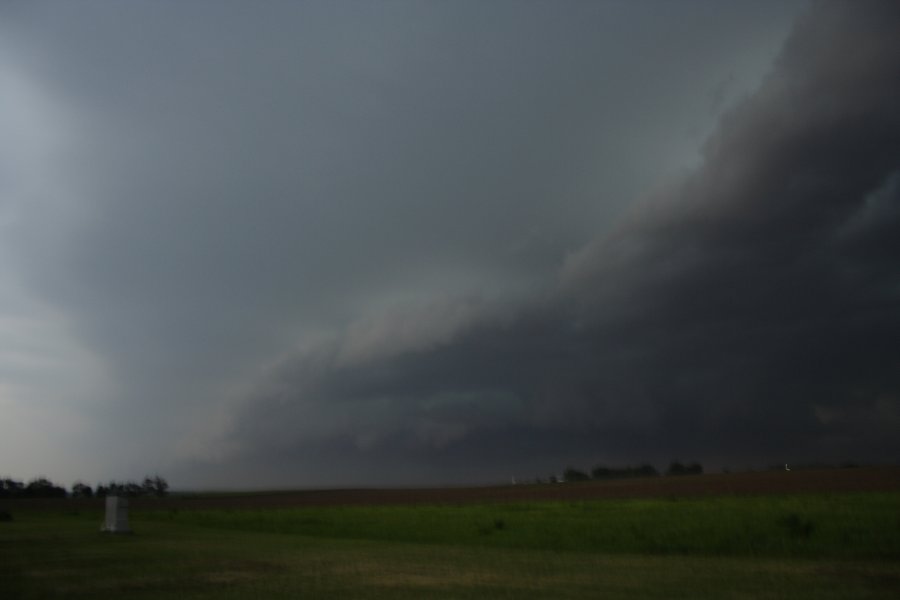 shelfcloud shelf_cloud : NE of Grand Island, Nebraska, USA   23 May 2006