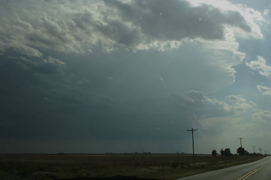 thunderstorm cumulonimbus_incus : E of Woodward, Oklahoma, USA   25 May 2006