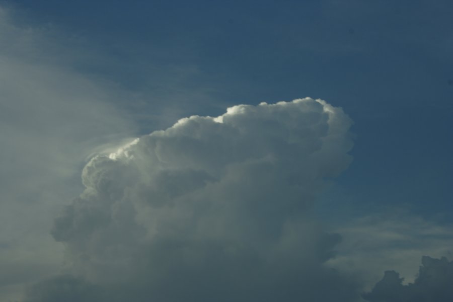 pileus pileus_cap_cloud : E of Woodward, Oklahoma, USA   25 May 2006