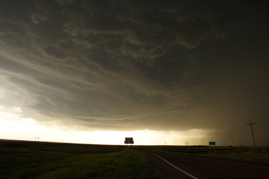 cumulonimbus thunderstorm_base : SW of Hoxie, Kansas, USA   26 May 2006