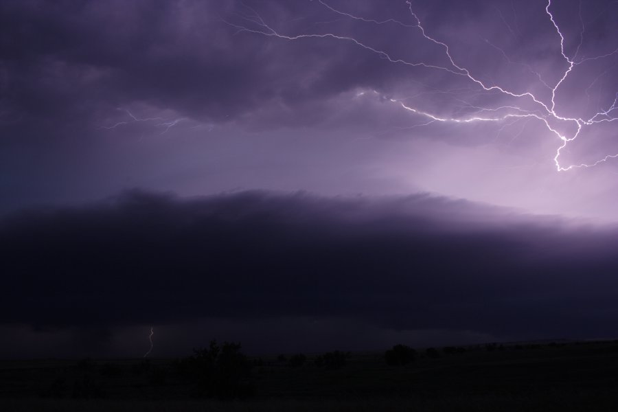 lightning lightning_bolts : near Rapid City, South Dakota, USA   28 May 2006