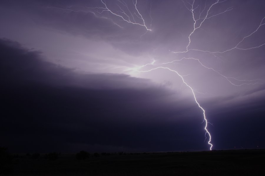 lightning lightning_bolts : near Rapid City, South Dakota, USA   28 May 2006